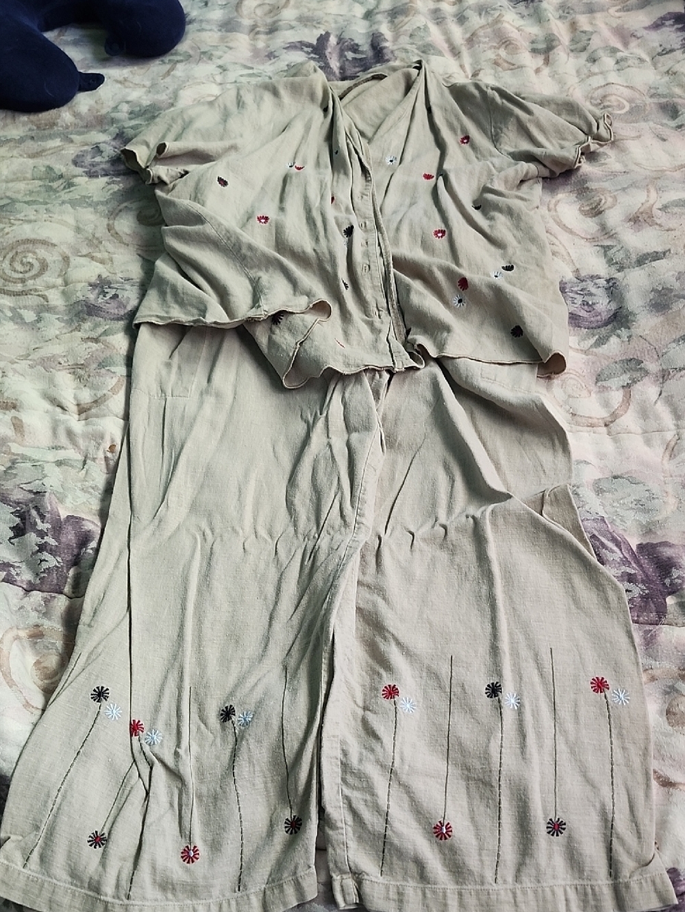 Light Brown/TanTwo-Piece Embroidered Capri Set